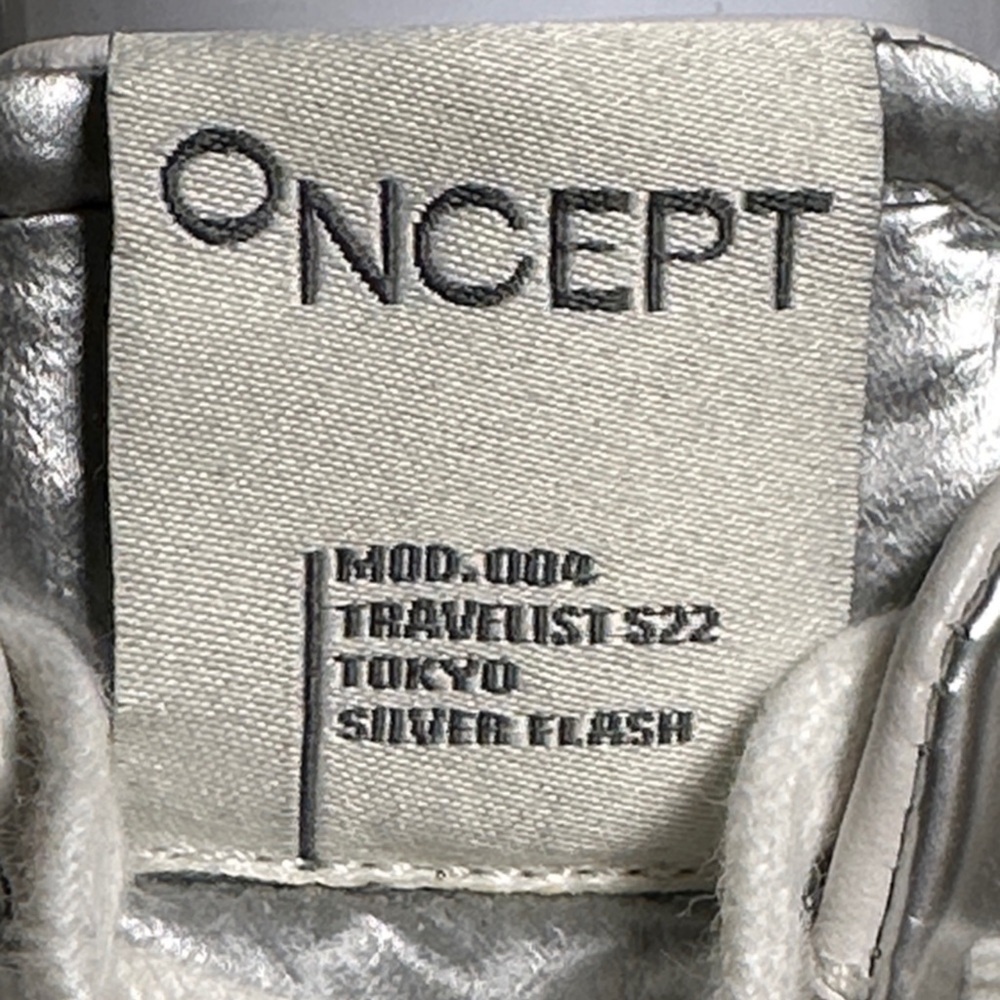 ONCEPT MOD.004 Travelist S22 Tokyo Silver Flash Women's Sneakers Sz 10 - Picture 2 of 13